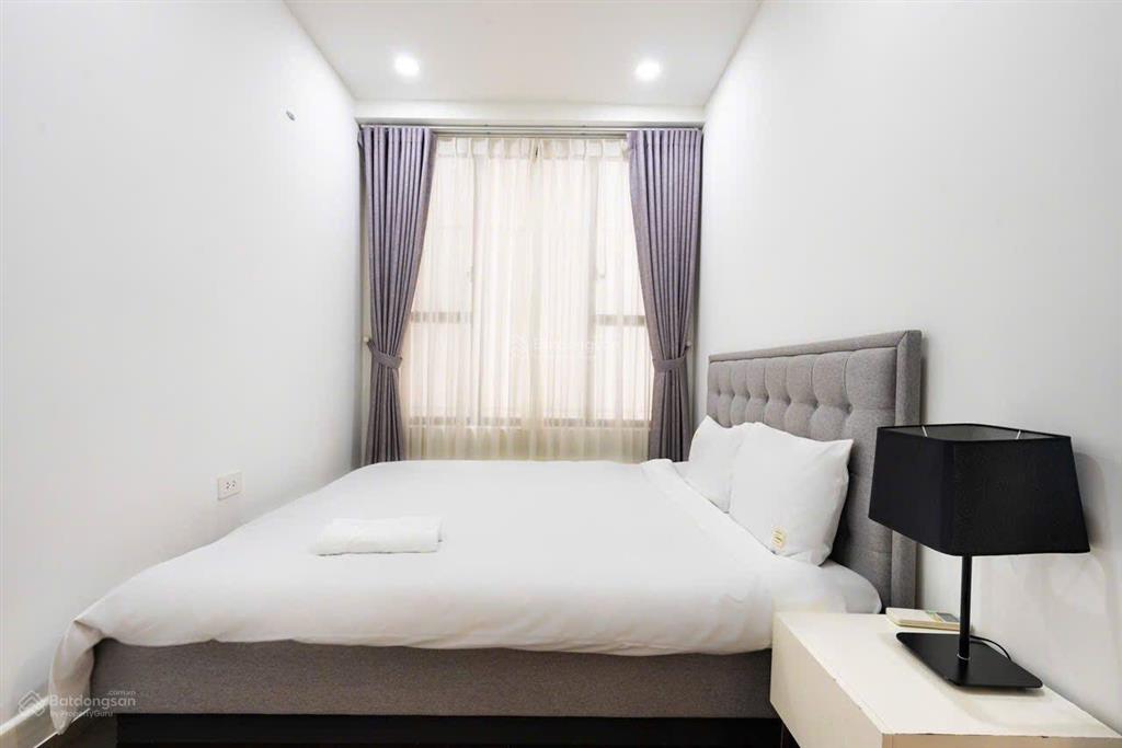 Cần cho thuê gấp căn hộ orchard garden. dt 74m2, 2pn, 2wc. giá 18tr/th.  0365 695 ***