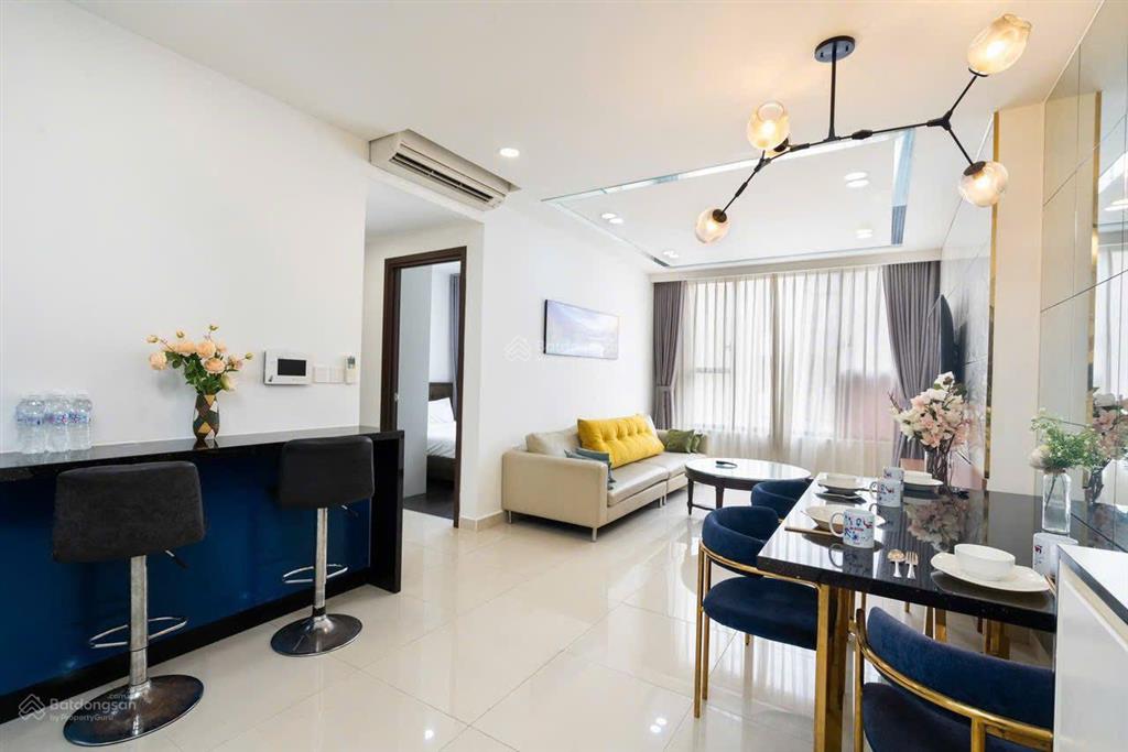 Cần cho thuê gấp căn hộ orchard garden. dt 74m2, 2pn, 2wc. giá 18tr/th.  0365 695 ***