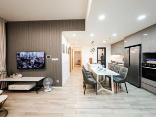 Cần cho thuê gấp căn hộ sky center. dt 80m2, 2pn, 2wc. giá 16tr/th.  0365 695 ***