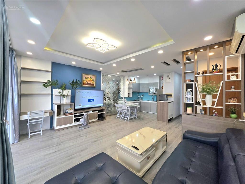 Cho thuê cc đẹp tại richmond city, nguyễn xí, 90m2, 18 triệu vnd, nhiều tiện ích hot  0365 695 ***