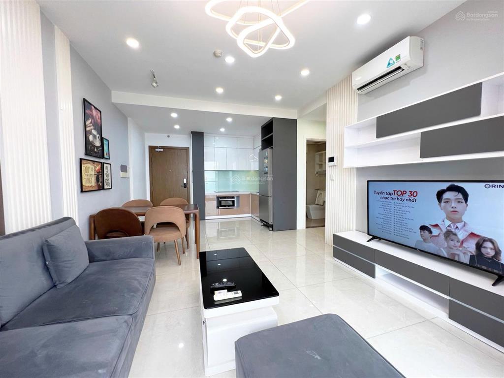 Cần cho thuê gấp căn hộ galaxy 9 bao đẹp. dt 88m2, 3pn, 2wc. giá 22tr/th.  0365 695 ***