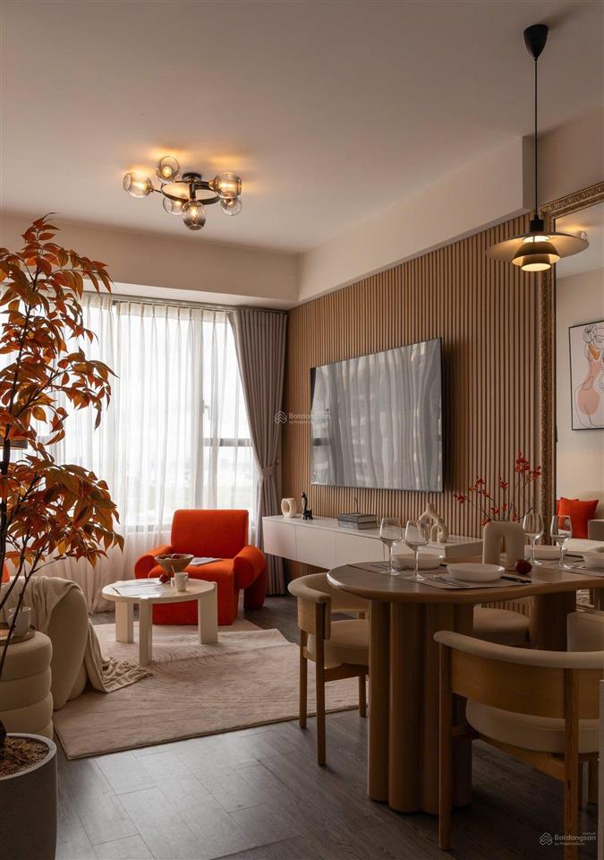 Cần cho thuê căn hộ sài gòn royal. 1pn, 1wc. dt 60m². giá 18tr/th.  0365 695 ***