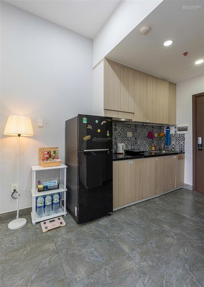 Cần cho thuê gấp căn hộ garden gate. dt 40m2, officetel, 1wc. giá 12,5tr/th.  0365 695 ***