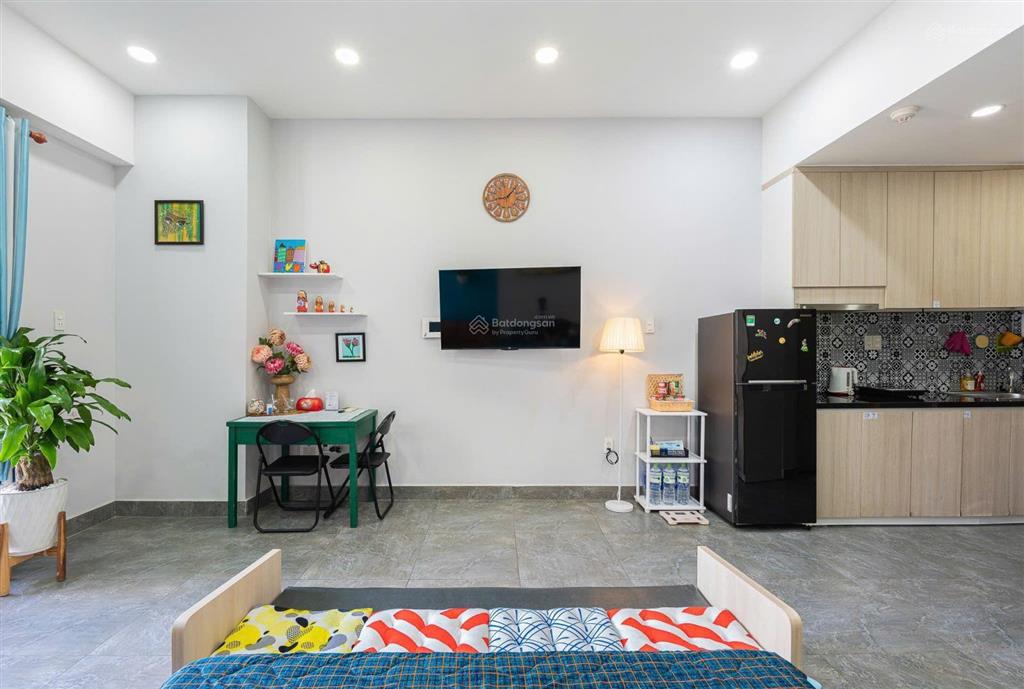 Cần cho thuê gấp căn hộ garden gate. dt 40m2, officetel, 1wc. giá 12,5tr/th.  0365 695 ***