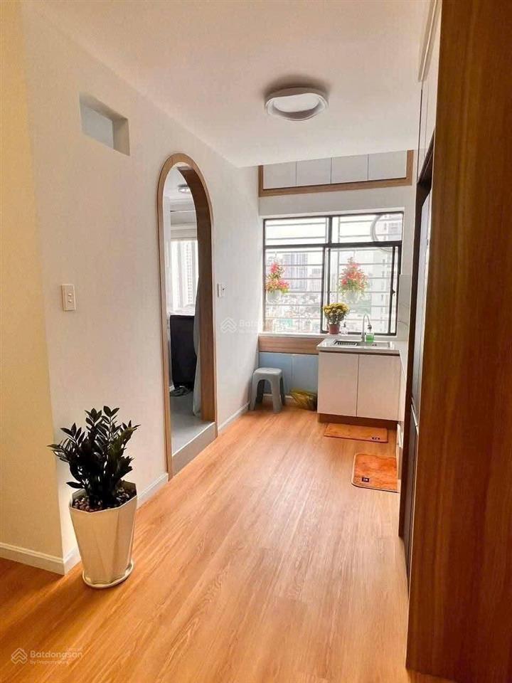 Cần cho thuê căn hộ garden gate. dt 74m2, 2pn, 2wc. giá 18tr/th.  0365 695 ***