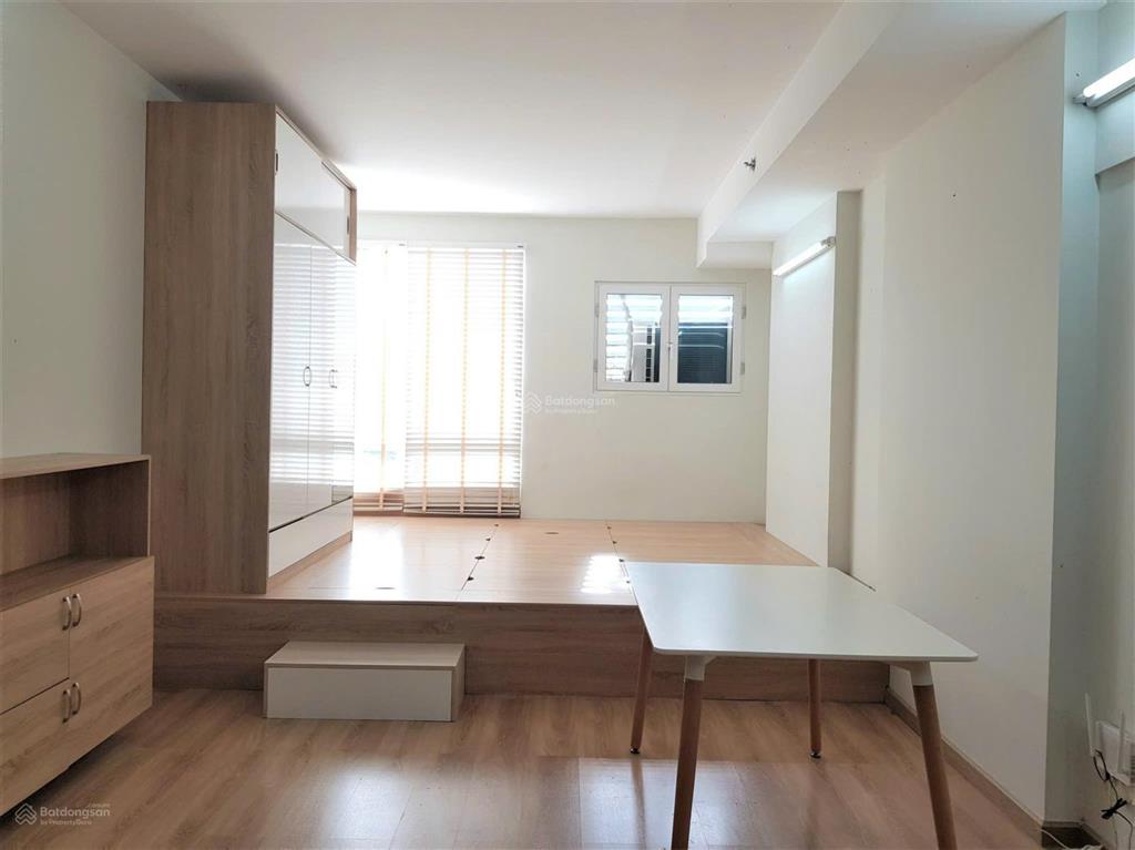 Cần cho thuê gấp căn hộ charmington. dt 44m2, officetel, 1wc. giá 12tr/th.  0365 695 ***