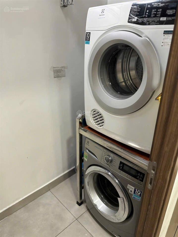 Cần cho thuê gấp căn hộ orchard garden. dt 70m2, 2pn, 2wc. giá 16tr/th.  0365 695 ***