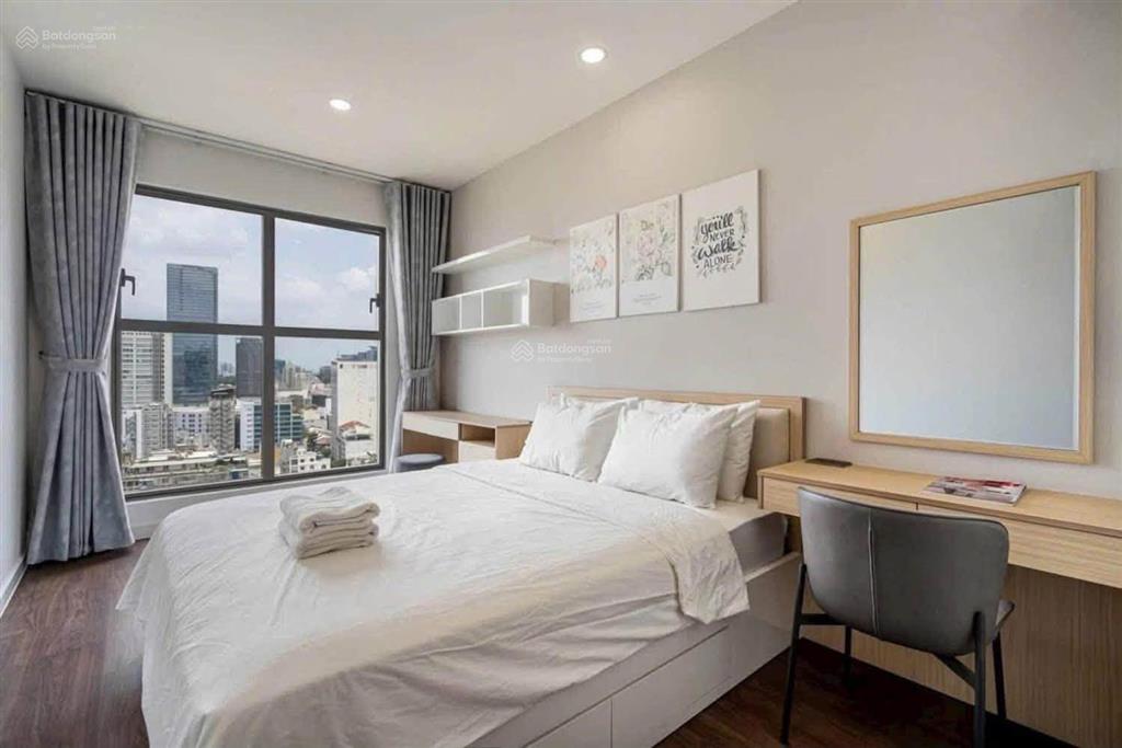 Cho thuê cc hùng vương plaza, 127m2, 3pn, 2wc, giá rất hời chỉ với 21 triệu.  0365 695 ***
