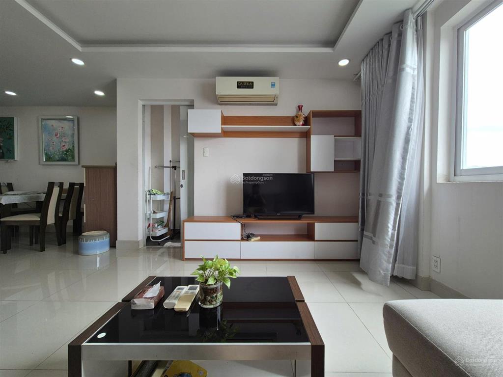 Cần cho thuê gấp căn hộ samland airport. dt 85m2, 2pn, 2wc. giá 17tr/th.  0365 695 ***