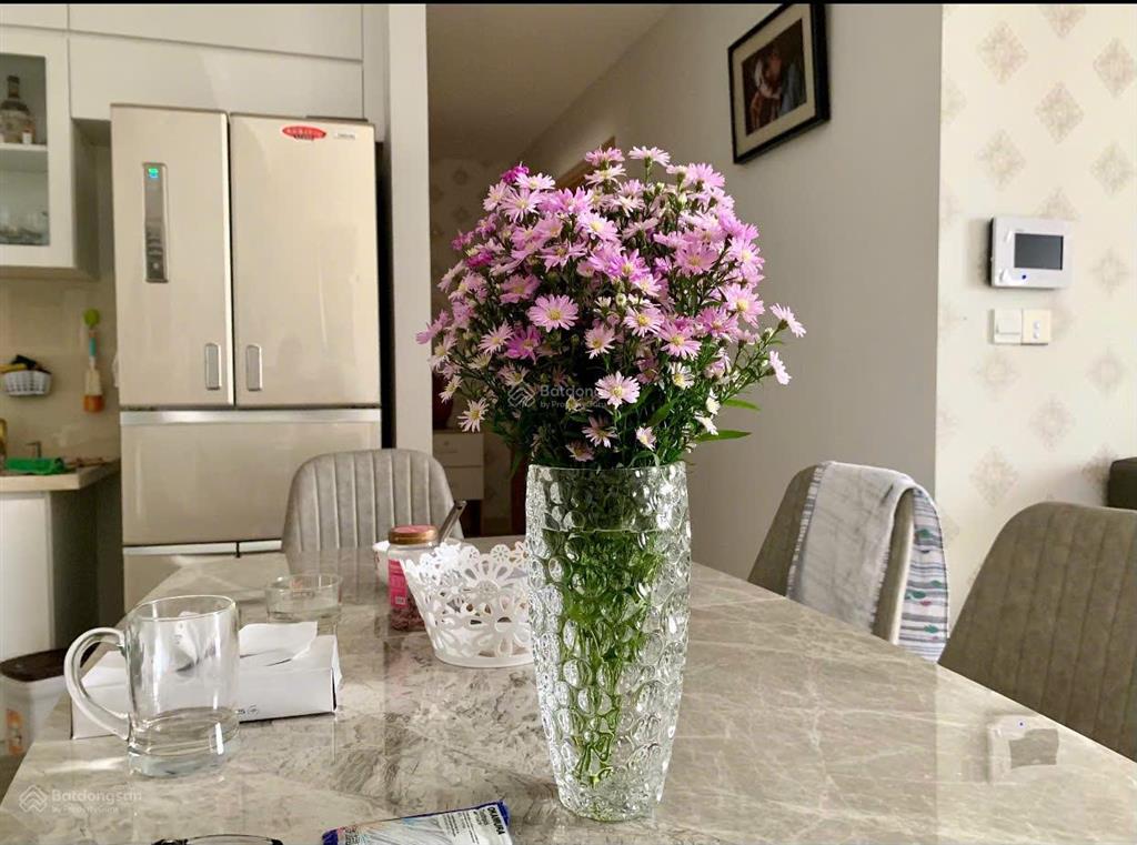 Cho thuê căn hộ botanica premier. dt 102m2, 2pn, 2wc. giá 25tr/th.  0365 695 ***