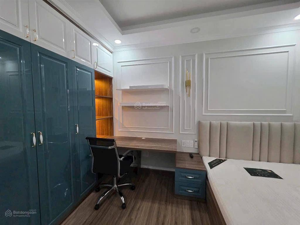 Cần cho thuê gấp căn hộ đẹp ở gold view. dt 82m2, 2pn, 2wc. giá 23tr/th.  0365 695 ***