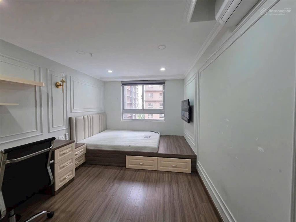 Cần cho thuê gấp căn hộ đẹp ở gold view. dt 82m2, 2pn, 2wc. giá 23tr/th.  0365 695 ***