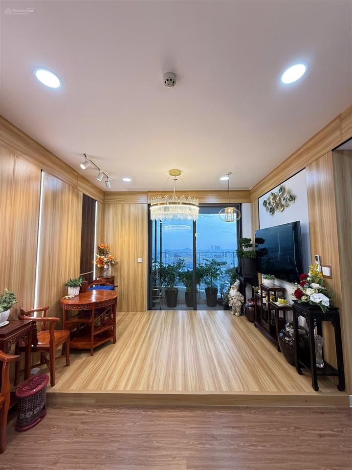 Cần cho thuê gấp căn hộ dhomme. dt 110m2, 3pn, 3wc. giá 25tr/th.  0365 695 ***