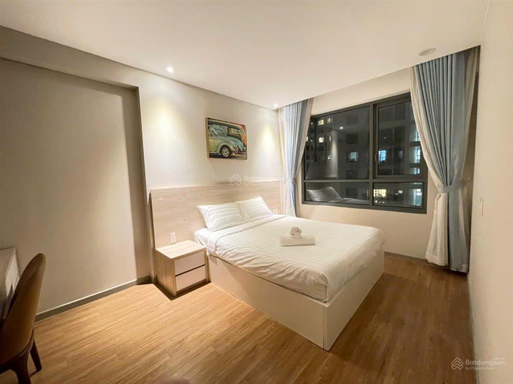 Cần cho thuê gấp căn hộ gold view. dt 117m2, 3pn, 2wc. giá 26tr/th.  0365 695 ***
