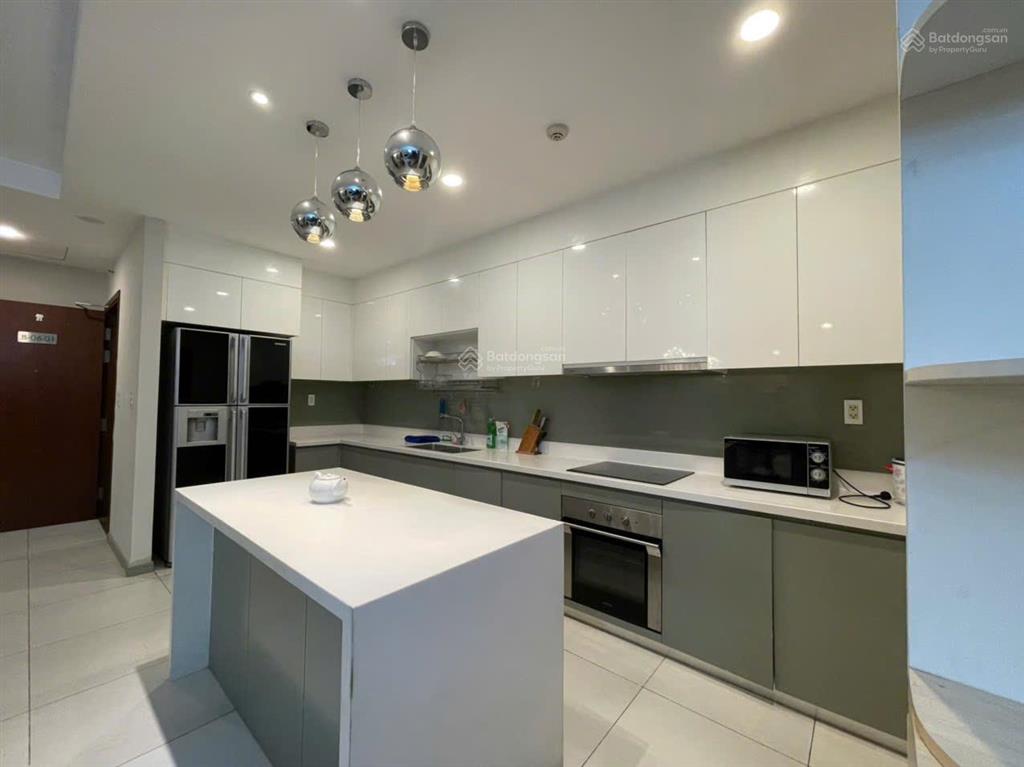 Cần cho thuê gấp căn hộ gold view. dt 117m2, 3pn, 2wc. giá 26tr/th.  0365 695 ***