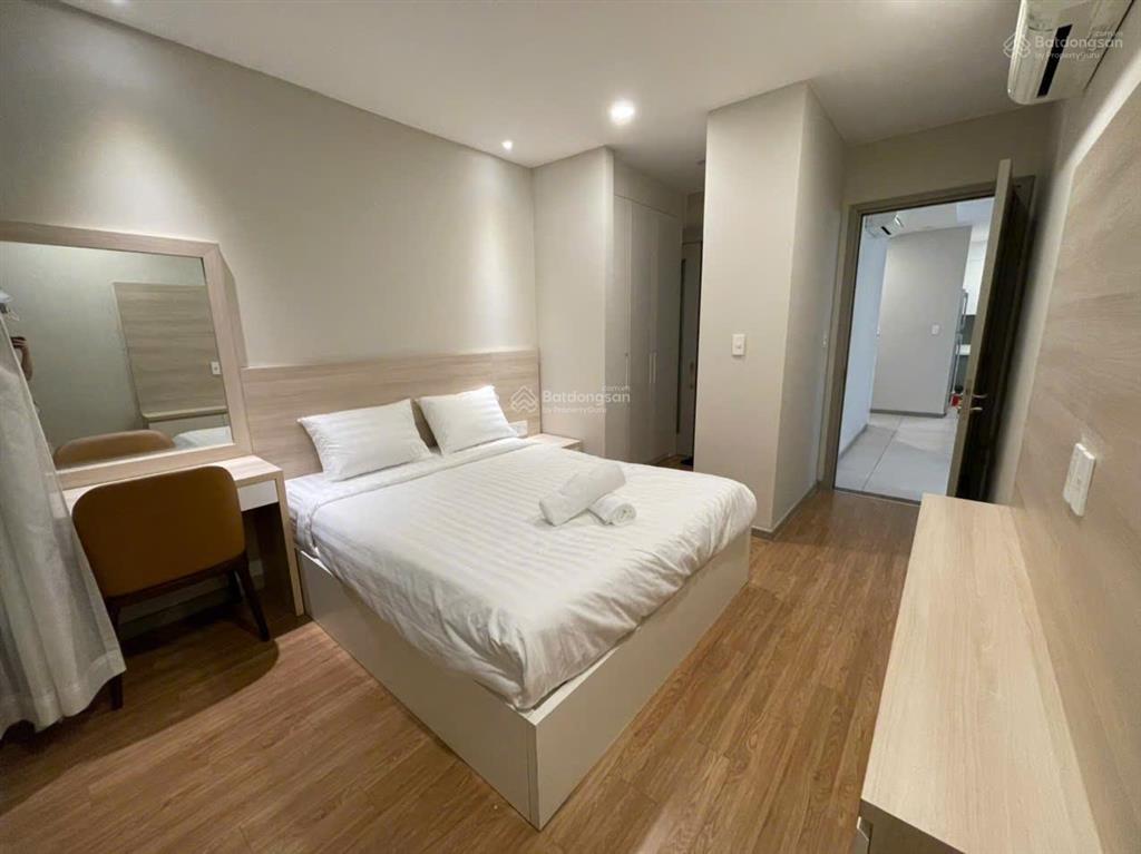 Cần cho thuê gấp căn hộ gold view. dt 117m2, 3pn, 2wc. giá 26tr/th.  0365 695 ***