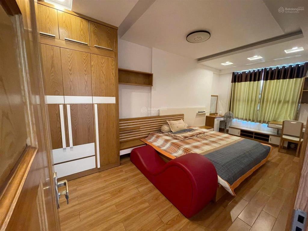 Cần cho thuê gấp căn hộ kingston residence. dt 80m2, 2pn, 2wc. giá 20tr/th.  0365 695 ***