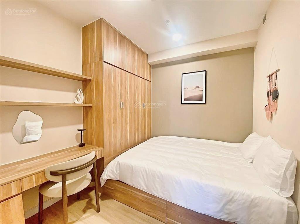 Cho thuê căn hộ the marq, 2pn, 2wc, 70m2, 43 triệu vnd, đẹp, nhiều tiện ích.  0365 695 ***