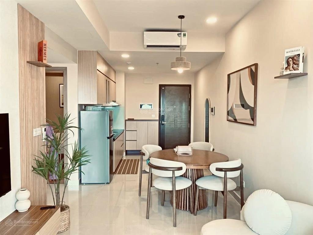 Cho thuê căn hộ the marq, 2pn, 2wc, 70m2, 43 triệu vnd, đẹp, nhiều tiện ích.  0365 695 ***