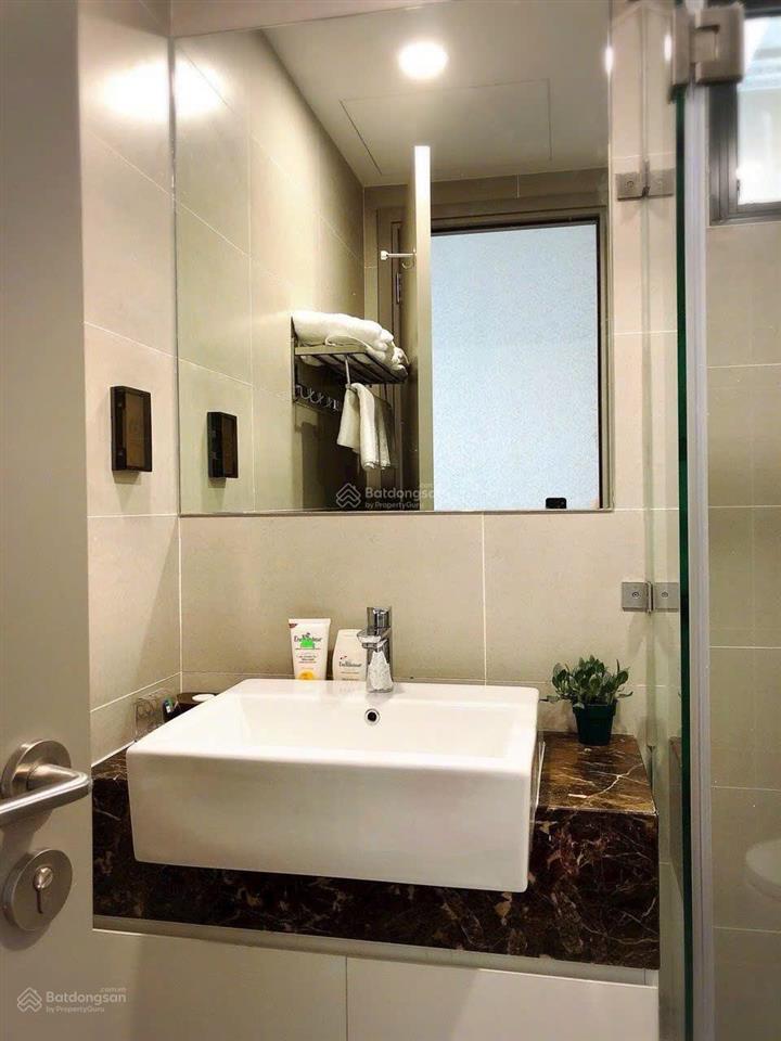 Cần cho thuê gấp căn hộ the gold view. dt 68m2, 2pn, 1wc. giá 17tr/th.  0365 695 ***