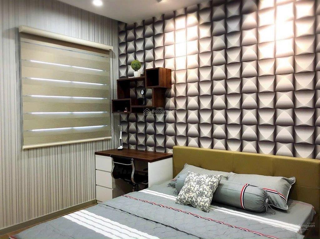 Cần cho thuê gấp căn hộ the gold view. dt 68m2, 2pn, 1wc. giá 17tr/th.  0365 695 ***
