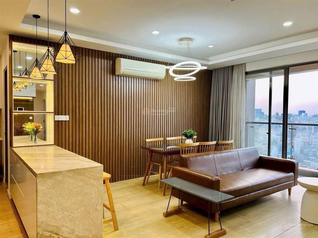 Cho thuê gấp căn hộ golden mansion. dt 90m2, 3pn, 2wc. giá 26tr/th.  0365 695 ***