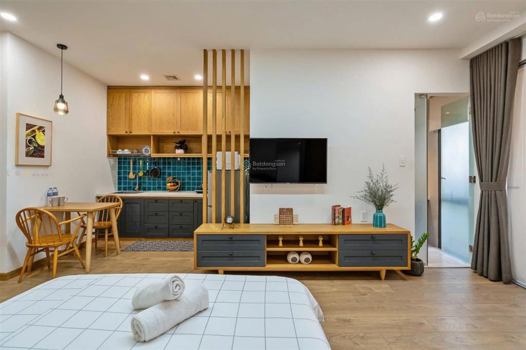 Cần cho thuê gấp căn hộ charmington la pointe. dt 35m2, officetel, 1wc. giá 12tr/th. 0365 695 ***