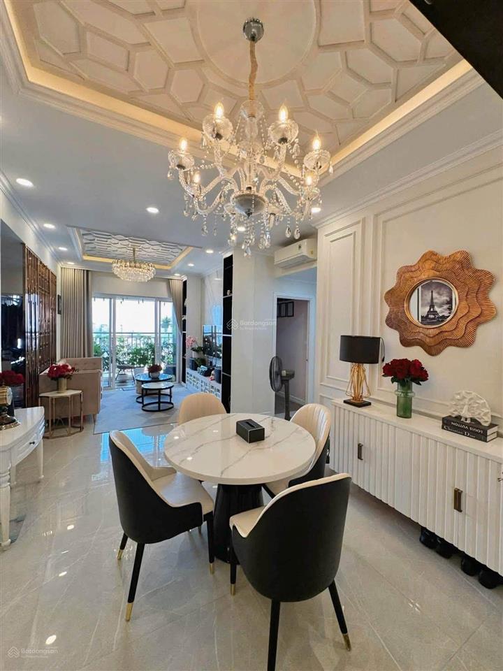 Cần cho thuê gấp căn hộ tại tòa nhà horizon. dt 102m2, 2pn, 2wc. giá 22tr/th.  0365 695 ***