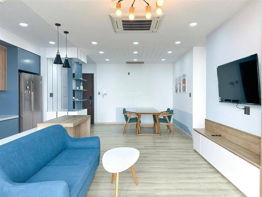 Cần cho thuê gấp căn hộ the flemington. dt 90m2, 2pn, 2wc. giá 20tr/th.  0365 695 ***