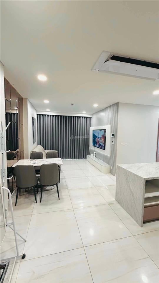 Cần cho thuê gấp căn hộ cityland park hills. dt 75m2, 2pn, 2wc. giá 15tr/th.  0365 695 ***