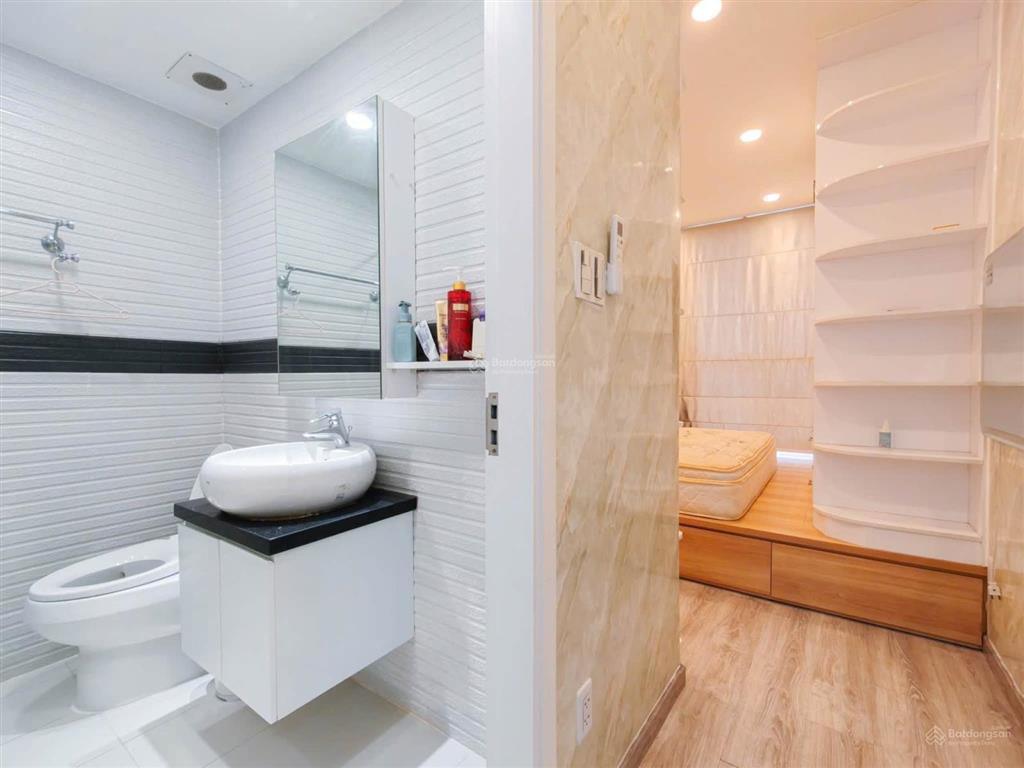 Cho thuê cc vinhomes central park, 20 triệu, 70m2, 2pn, 2wc, bao đẹp.  0365 695 ***