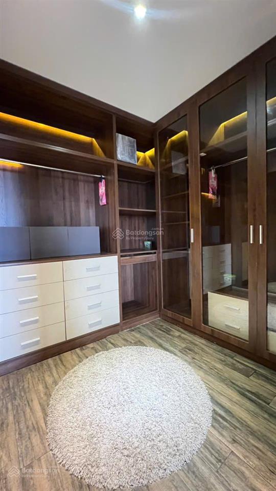 Cho thuê căn hộ siêu sang tại garden gate. dt 89m2, 2pn+1, 2wc. giá 30tr/th.  0365 695 ***