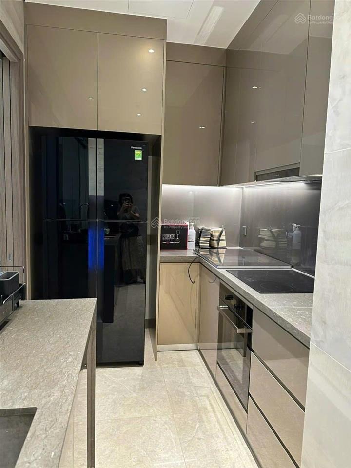 Cho thuê gấp căn hộ gold view. dt 100m2, 3pn, 2wc. giá 22tr/th, nhà đẹp.  0365 695 ***