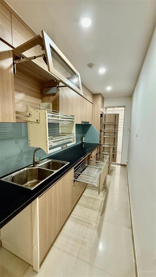 Bán cc cao ốc phú nhuận, 8,8 tỷ vnd, 115m2, đẹp, nhiều tiện ích.  0365 695 ***