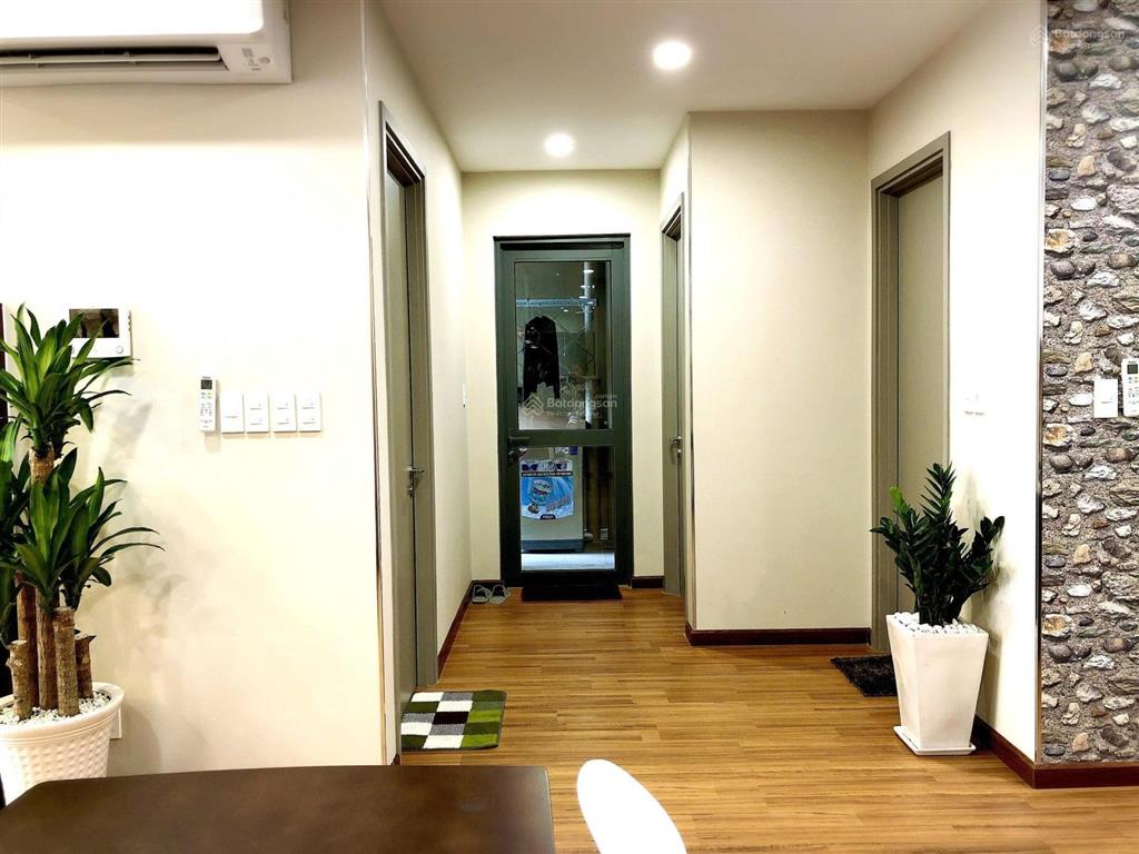 Bán căn hộ 2pn, 2wc, 68m2 tại the gold view, bến vân đồn, q4, hcm, 6,5 tỷ,  0365 695 ***