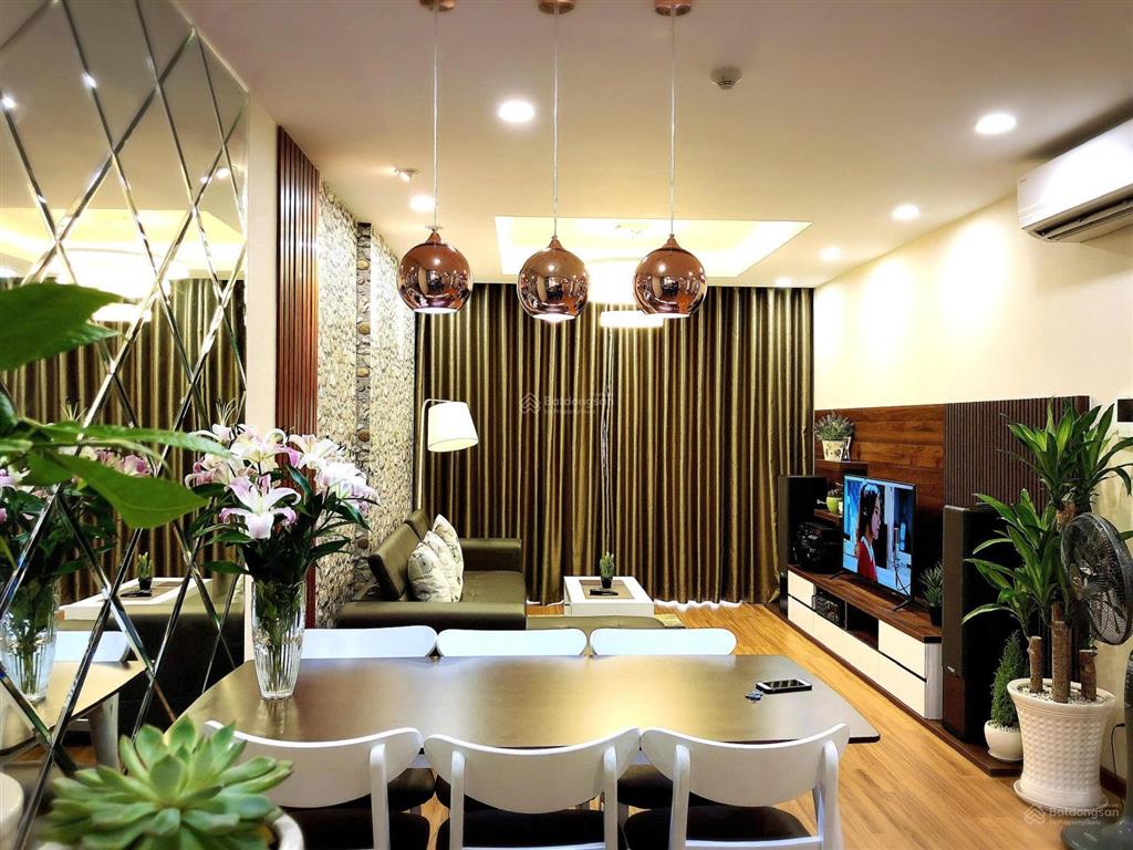 Bán căn hộ 2pn, 2wc, 68m2 tại the gold view, bến vân đồn, q4, hcm, 6,5 tỷ,  0365 695 ***
