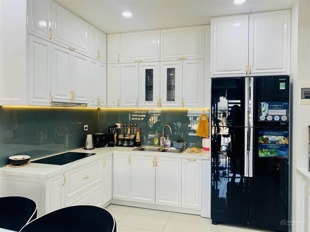 Cho thuê căn hộ 2pn, 70m2, 18 triệu vnd tại botanica premier.  0365 695 ***
