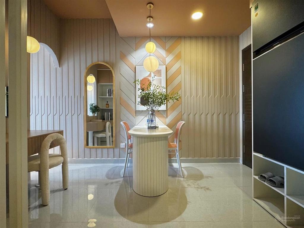 Cần cho thuê gấp căn hộ sky center. dt 36m2, officetel, 1wc. giá 11tr/th.  0365 695 ***