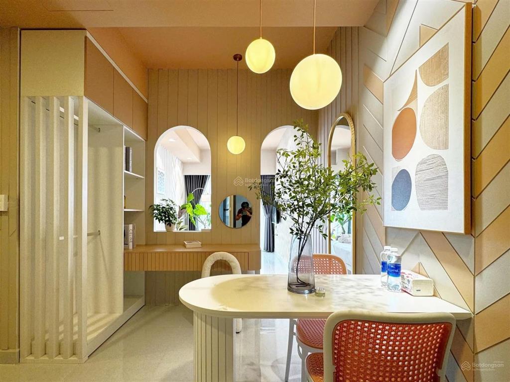 Cần cho thuê gấp căn hộ sky center. dt 36m2, officetel, 1wc. giá 11tr/th.  0365 695 ***
