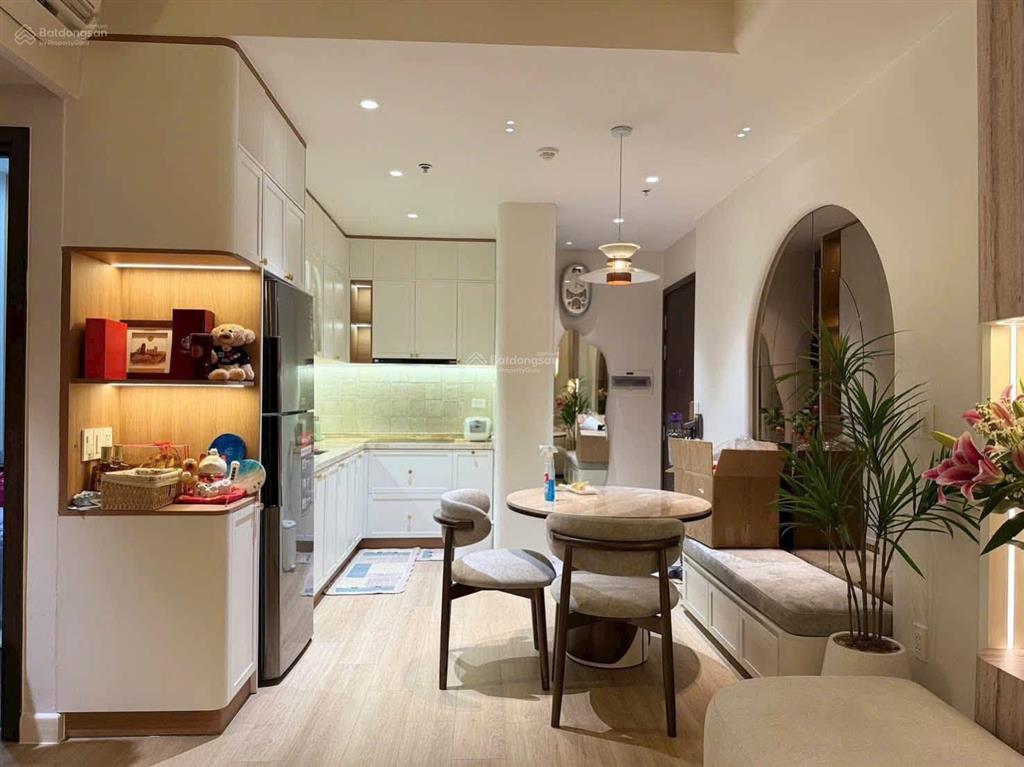 Cho thuê căn hộ dhomme. dt 90m2, 3pn, 2wc. giá 23tr/th.  0365 695 ***