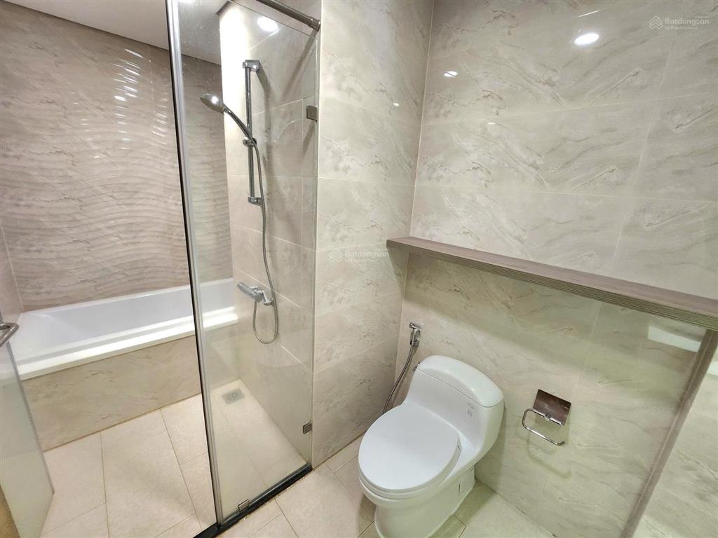 Cho thuê căn hộ siêu rộng tại samland airport. 128m2, 3pn 4wc, giá thuê 17tr.  0365 695 *** khanh