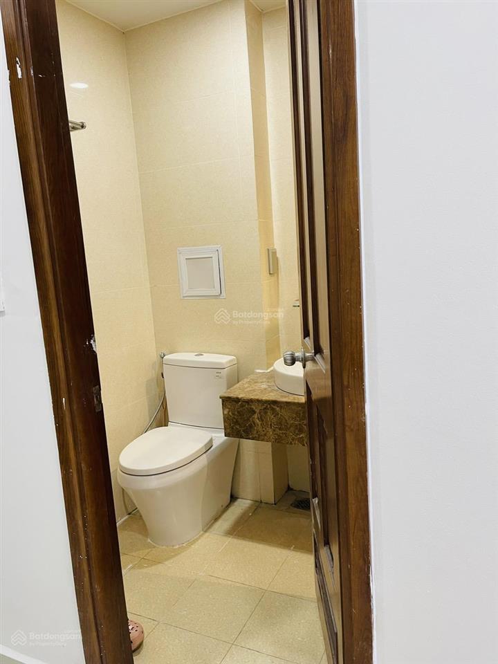 Cần cho thuê gấp căn hộ the everrich infinity. dt 38m2, officetel 1wc. giá 12tr/th.  0365 695 ***
