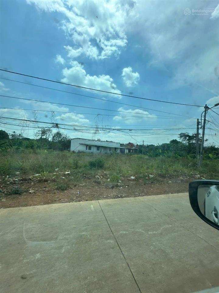 Bán lô đất 500m2 bề ngang 15m ngay sát tthc công phường long khánh, đường trước đất 12m.