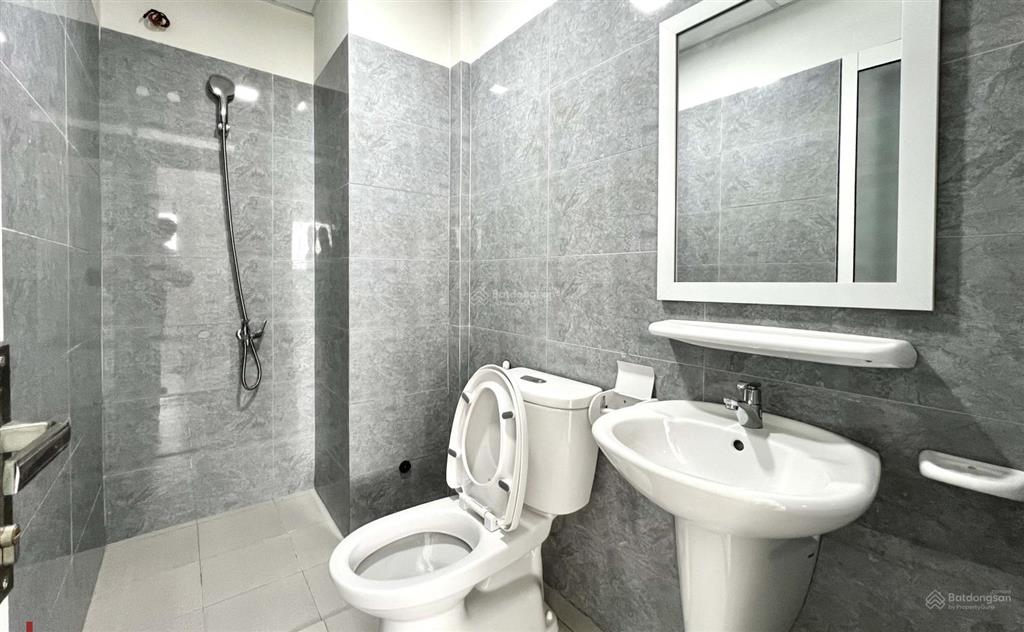 Giá 5tr/tháng, thuê nhà 2 phòng ngủ 56m2, mới 100%, nam long ii. hợp đồng 1 năm.
