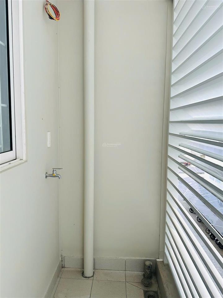 Giá 5tr/tháng, thuê nhà 2 phòng ngủ 56m2, mới 100%, nam long ii. hợp đồng 1 năm.