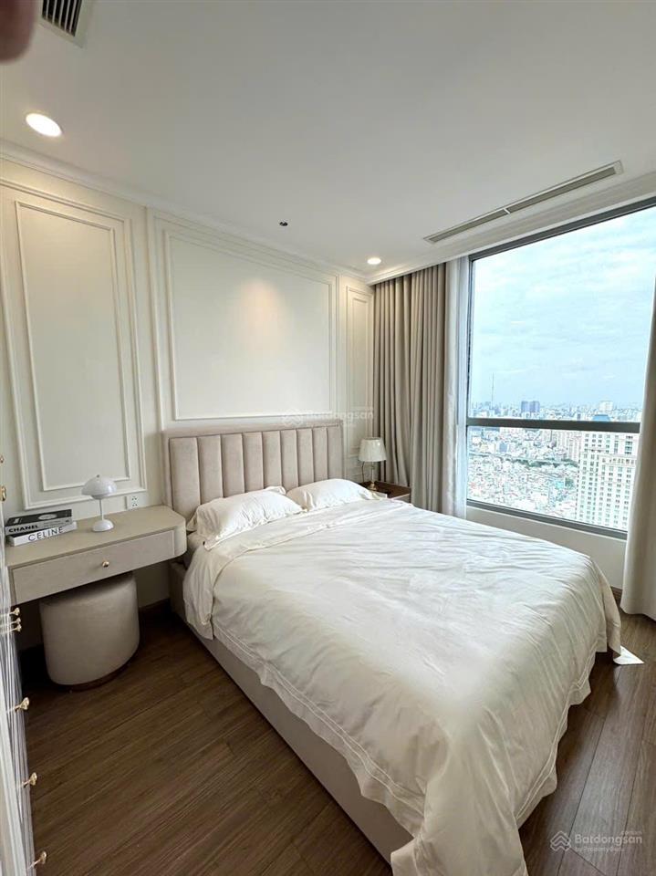 Cho thuê căn hộ nội thất cao cấp landmark 81vinhome center park3pn