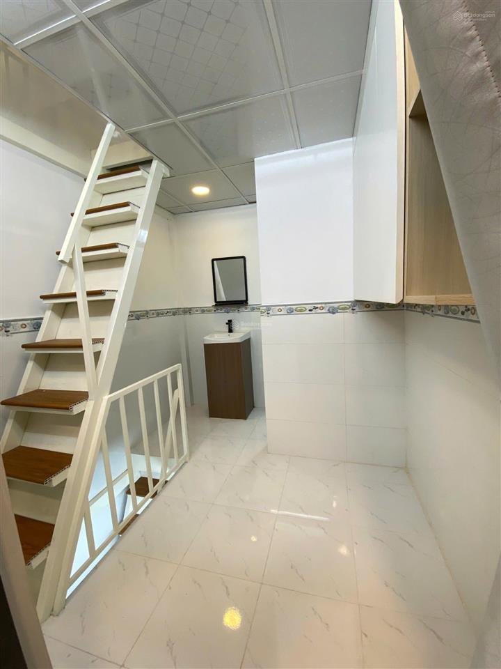 Nhà căn góc phạm phú thứ, q.6 giá rẻ