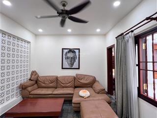 Cho thuê nhà hẻm vip 18b nguyễn thị minh khai quận 1