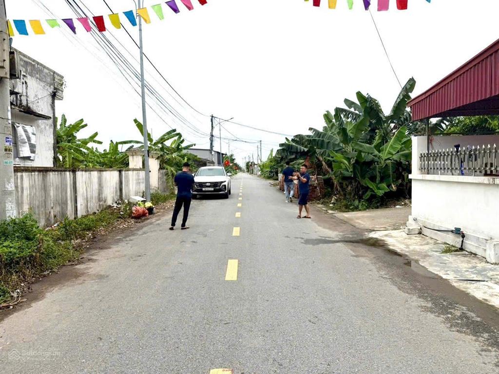 Bán đất xã ngũ đoan, kiến thụy 65m2, mt 4,68m, gần vương triều mạc, đường 9m, giá 1,6** tỷ.
