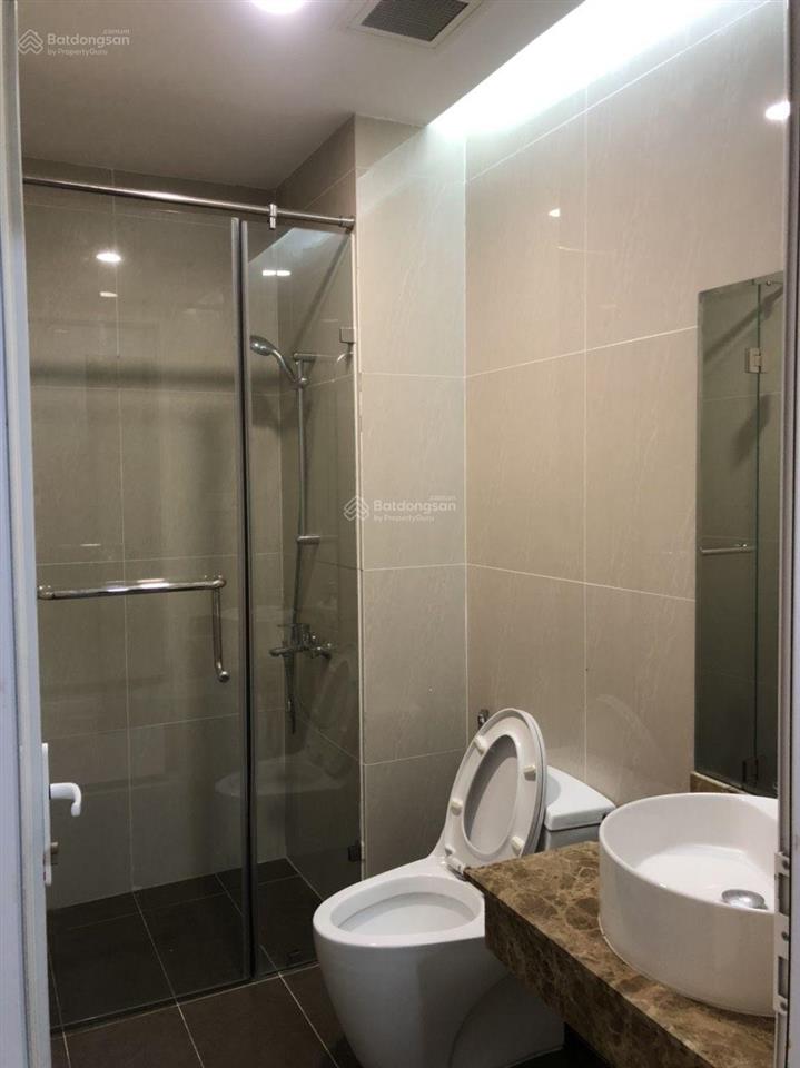 Bán condotel golden king, 2,2 tỷ, 35m2, view đẹp, nội thất full